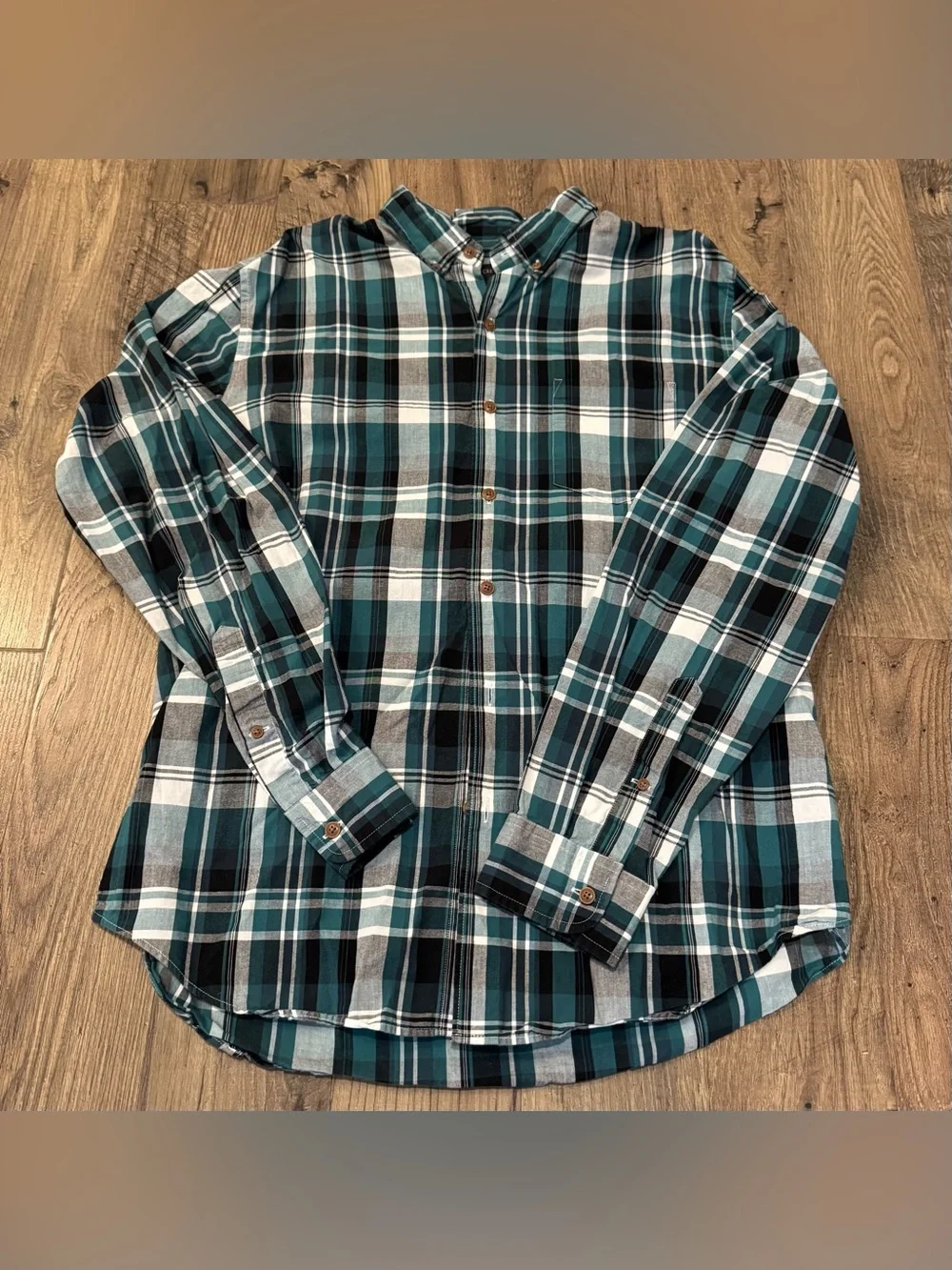 EUC J. Crew Teal Black White Plaid Button-Up Shirt - Large